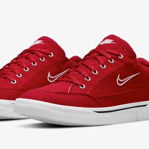 Nike Sneaker NWT - Picture 1 of 6